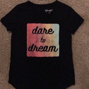 Black vneck graphic tee!